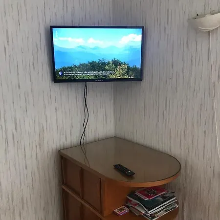 A 2 Pas De La